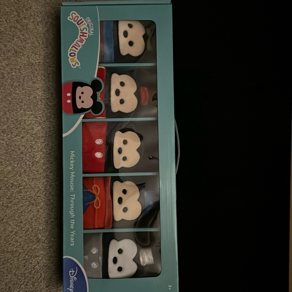 Squishmallow - Christmas 2022 - Mickey Mouse Through the Years - 5pk -